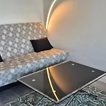 T2, Superbe Vue Renovee, Parking, Clim, Piscine شقة آجد