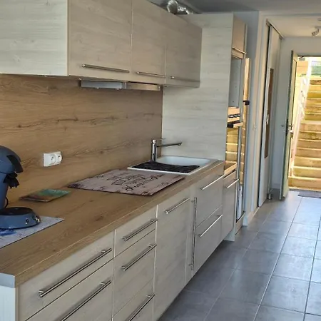 T2, Superbe Vue Renovee, Parking, Clim, Piscine شقة