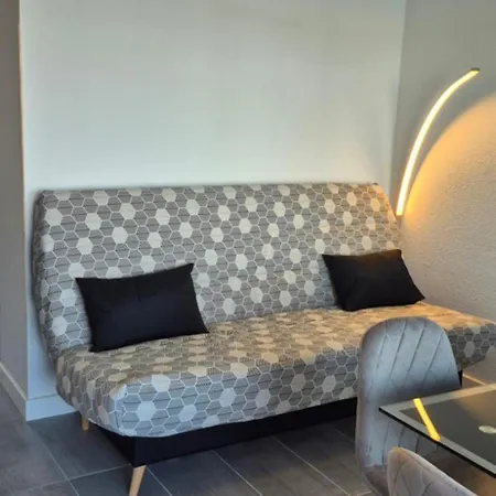 T2, Superbe Vue Renovee, Parking, Clim, Piscine Apartmán *