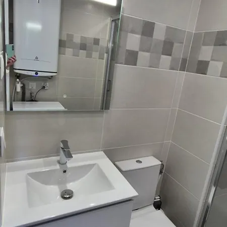 T2, Superbe Vue Renovee, Parking, Clim, Piscine Apartmán