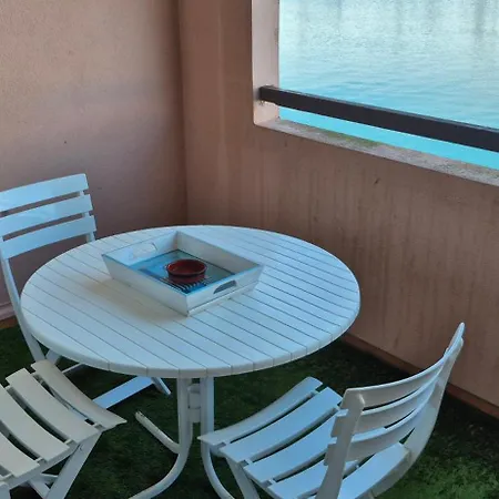 Apartmán T2, Superbe Vue Renovee, Parking, Clim, Piscine