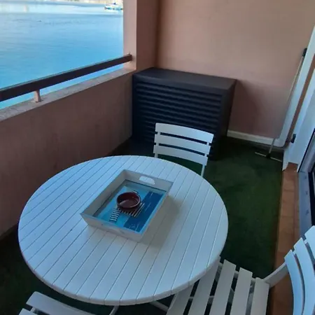 T2, Superbe Vue Renovee, Parking, Clim, Piscine Apartmán